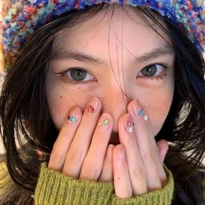 坠雪少女