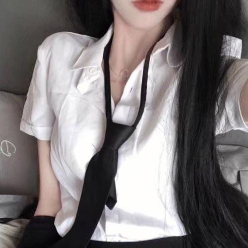 伯纳德与休伊